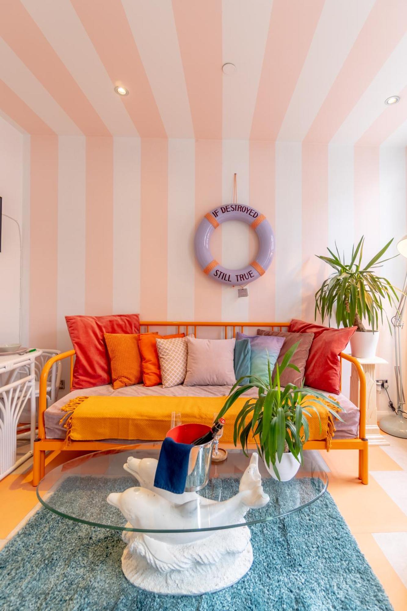 The Courtyard Suite By Margate Suites エクステリア 写真